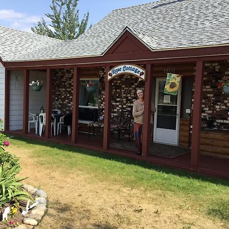 Rose Cottage Bed & Breakfast Valemount Exterior foto